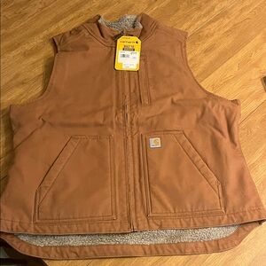Carhartt woman’s Sherpa-lined mock neck Vest